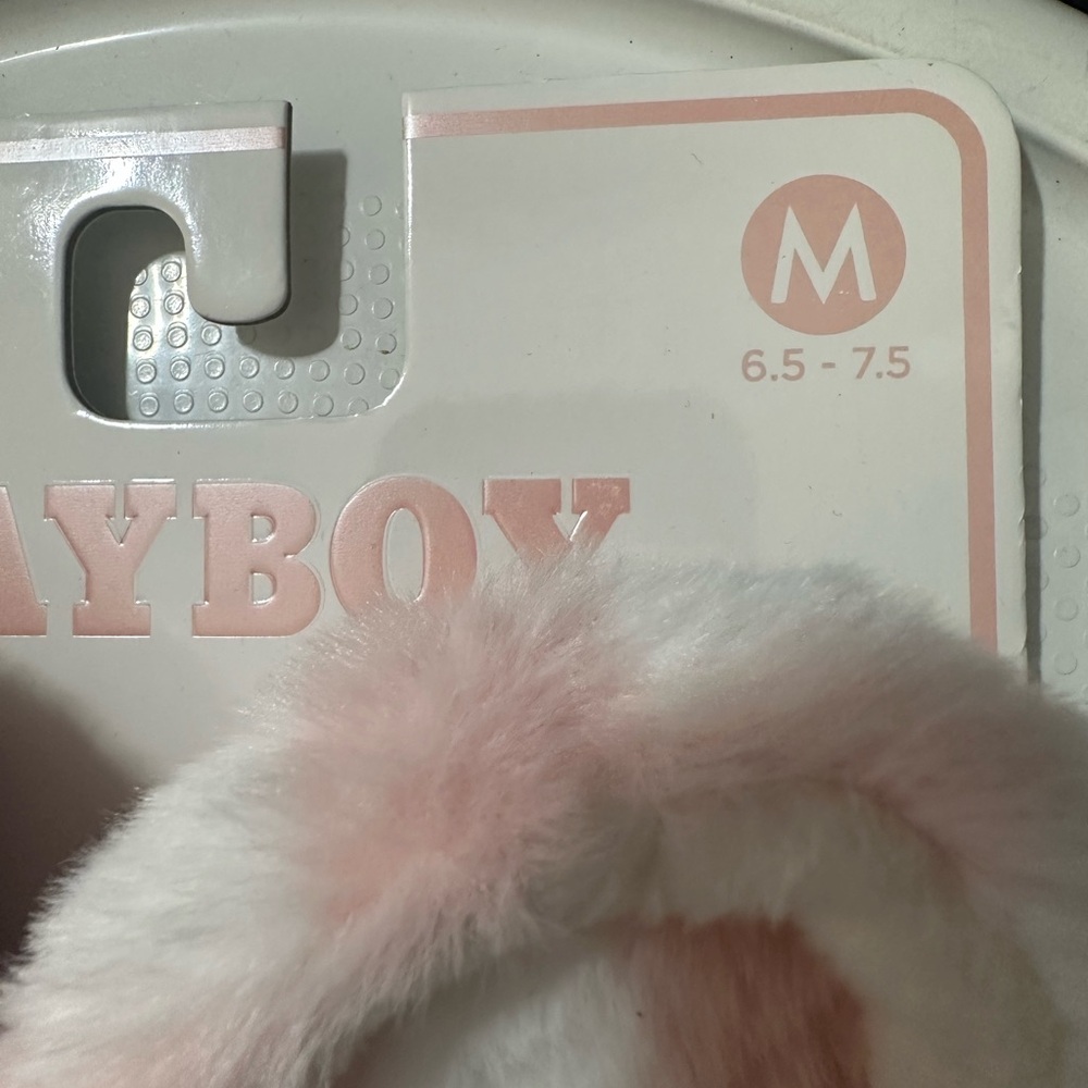 🆕Playboy Slippers - Picture 10 of 14